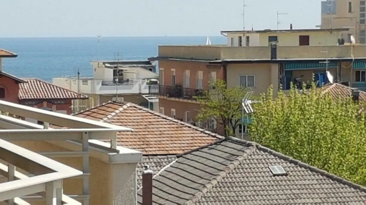 Domus Maris Viserba, Spiagge E Centro A 100 Mt, Promo Maggio Fiera Macfrut, Fieravicola, Expo Dental, Meeting リミニ
