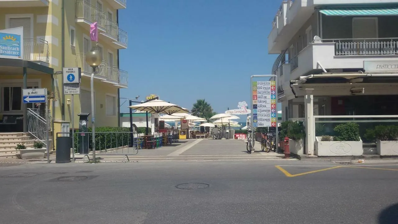 Domus Maris Viserba: Beachfront Stay Near Rimini Fairgrounds Italy